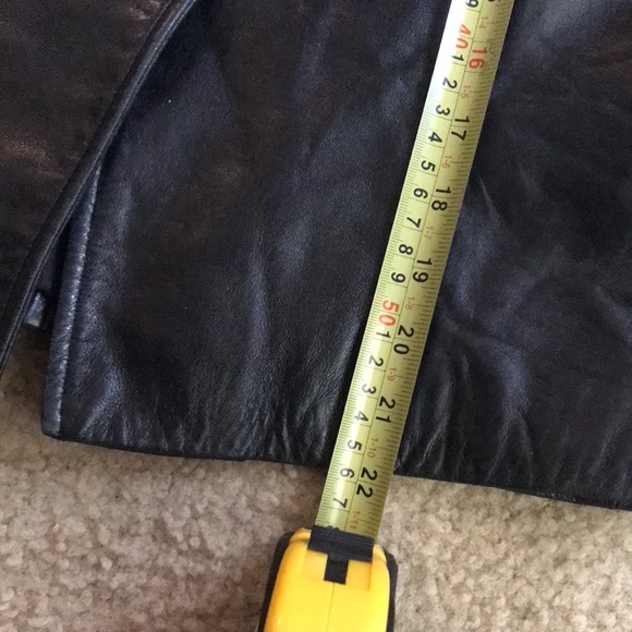 Danier leather jacket, classic black - Picture 6 of 10